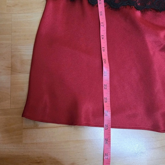 Bisou Bisou Michele Bohbot Y2K Vtg Satin Red V Neck Tank Black Lace Womens Sz 12 - Picture 7 of 8